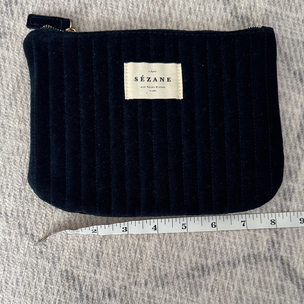 Sezane Dark Blue / Black Quilted Velvet Zip Pouch